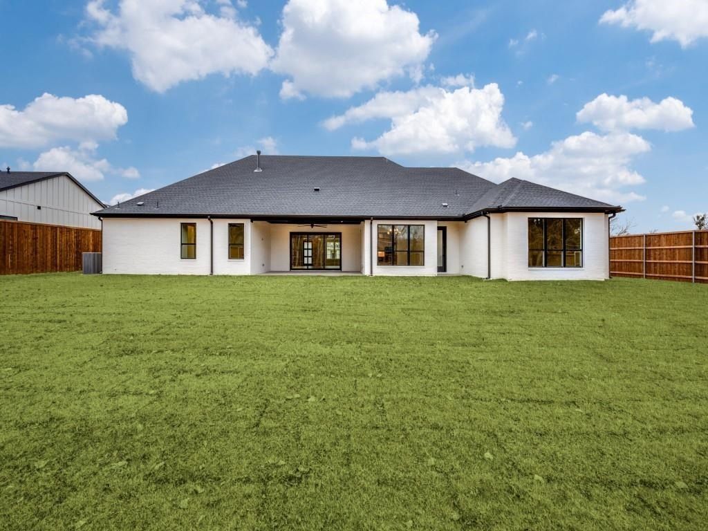 400 Saratoga Drive. Denton, TX 76210