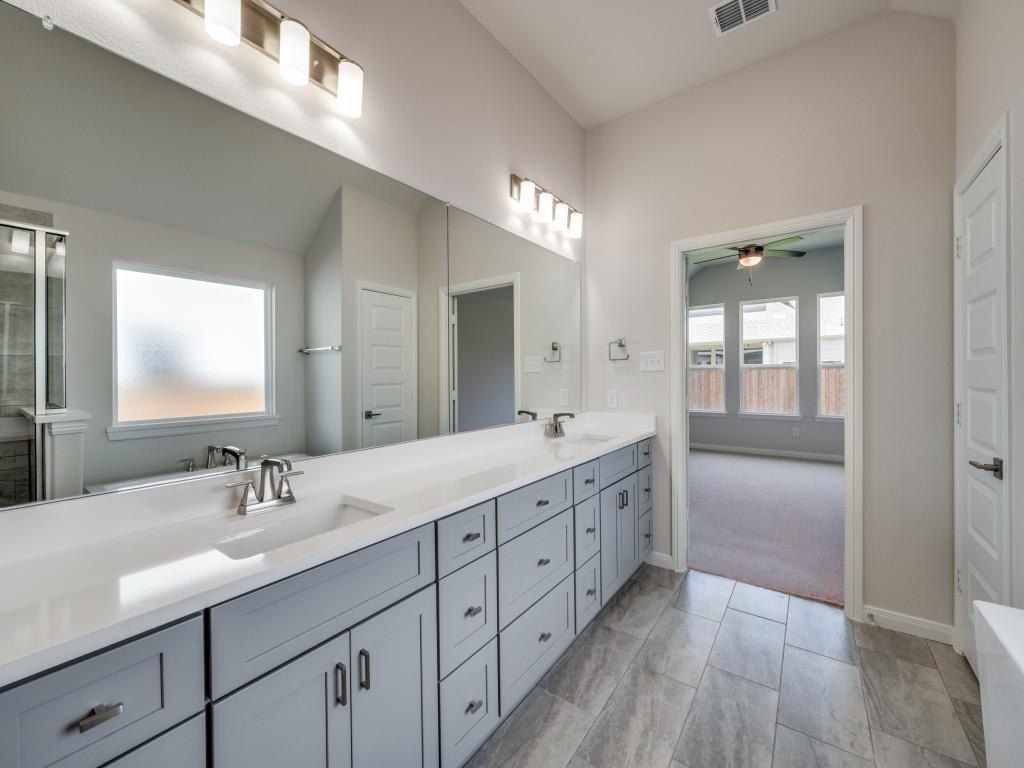 14561 Helena Street. Pilot Point, TX 76258