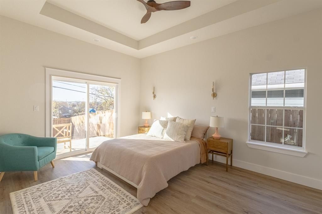 5221 Farnsworth Avenue. Fort Worth, TX 76107