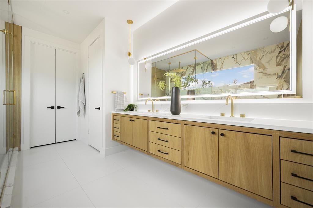 10316 Bel Aire Drive. Dallas, TX 75218