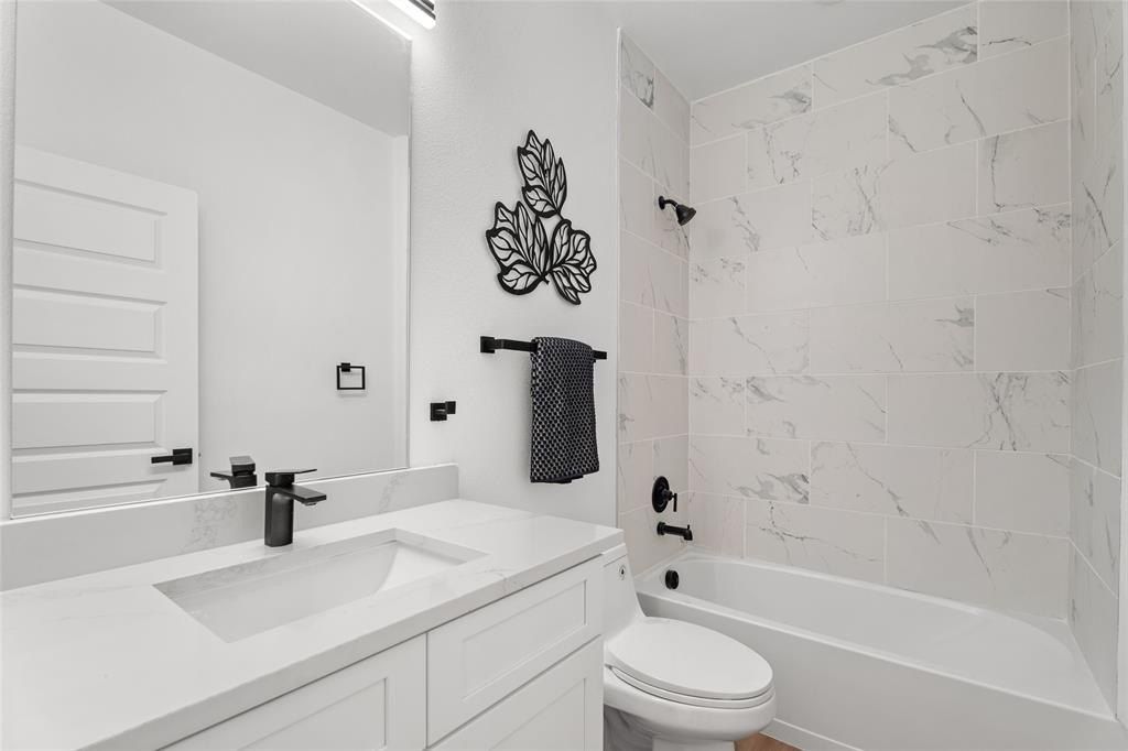 3604 Wendelkin Street. Dallas, TX 75215