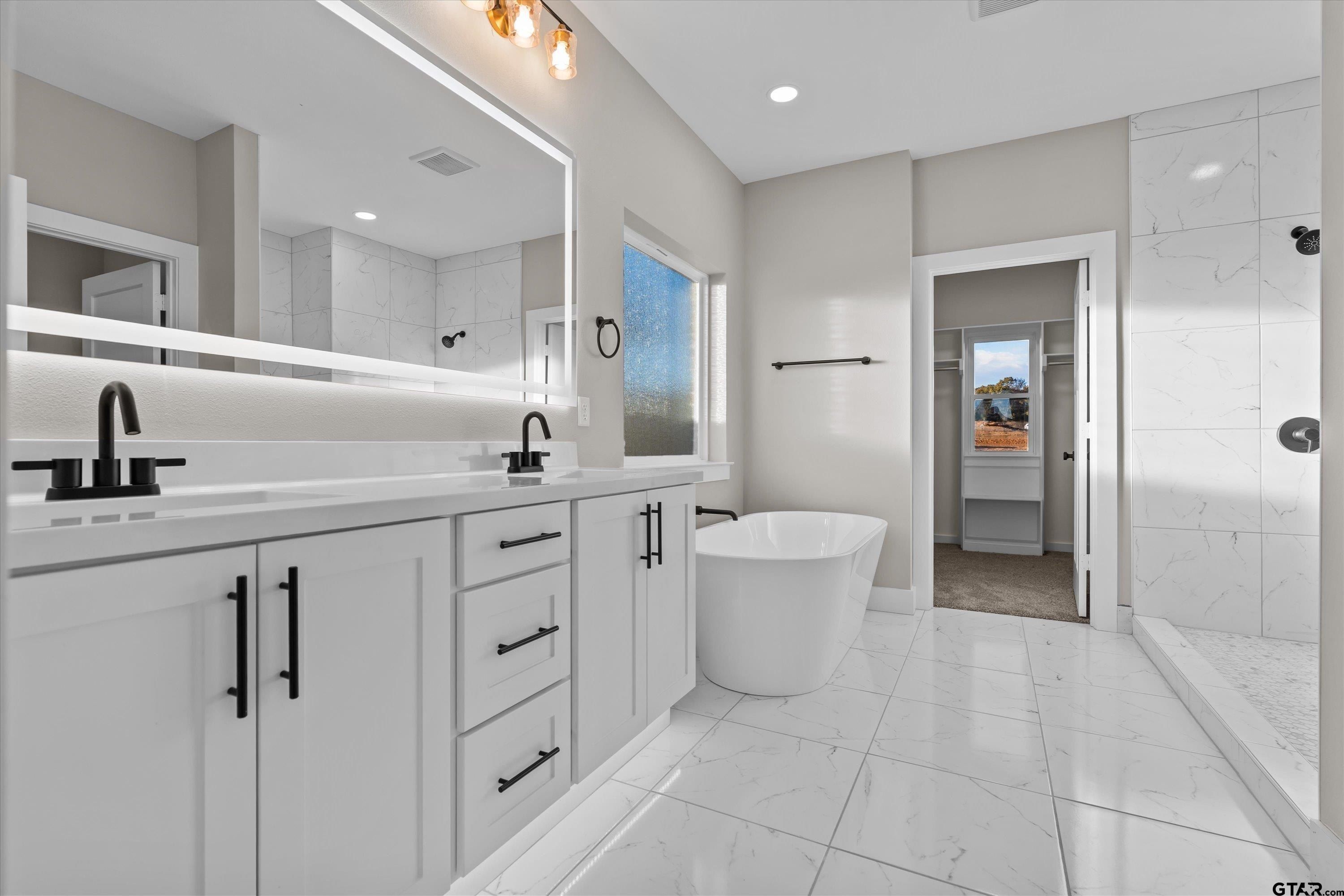 16425 Clearview Dr. Lindale, TX 75771