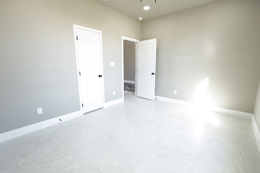 8625 Santa Isabella. Odessa, TX 79765