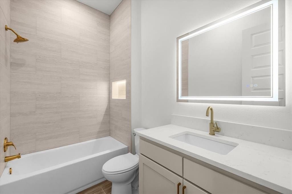 2901 Kaw Avenue. Fort Worth, TX 76114