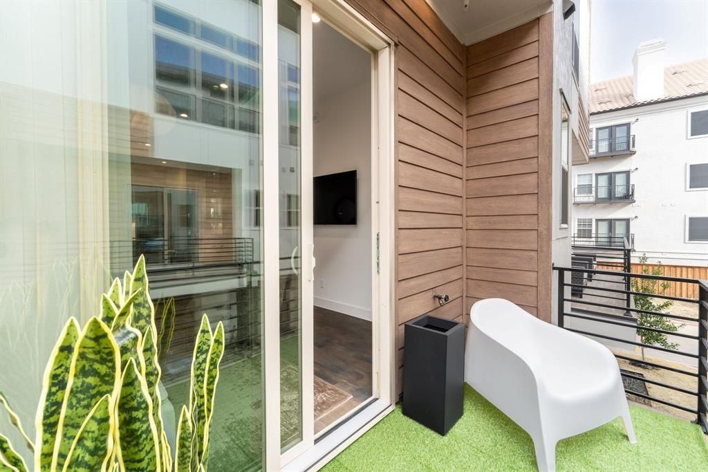 13900 Noel Road. Dallas, TX 75240