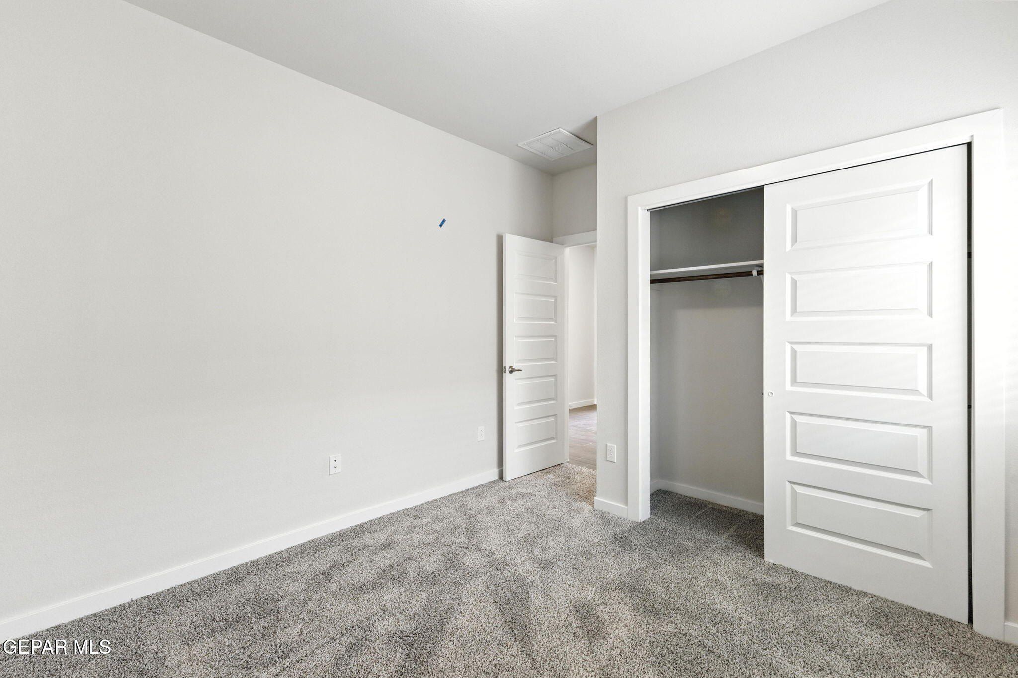 5752 Adamsville Avenue. El Paso, TX 79934