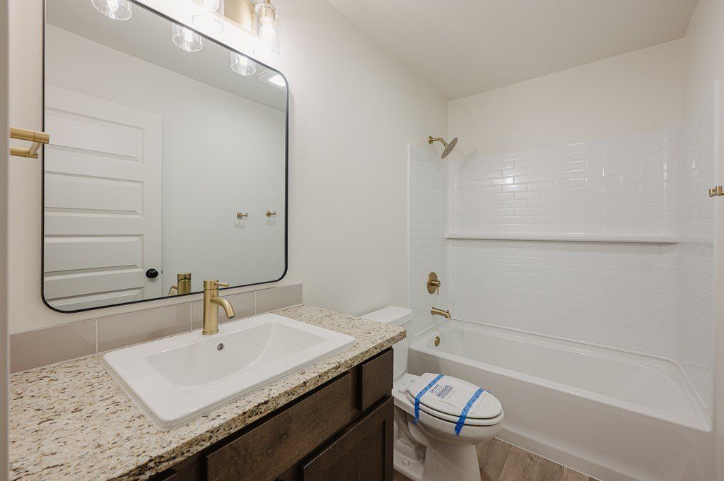 7110 E County Rd 99. Midland, TX 79706