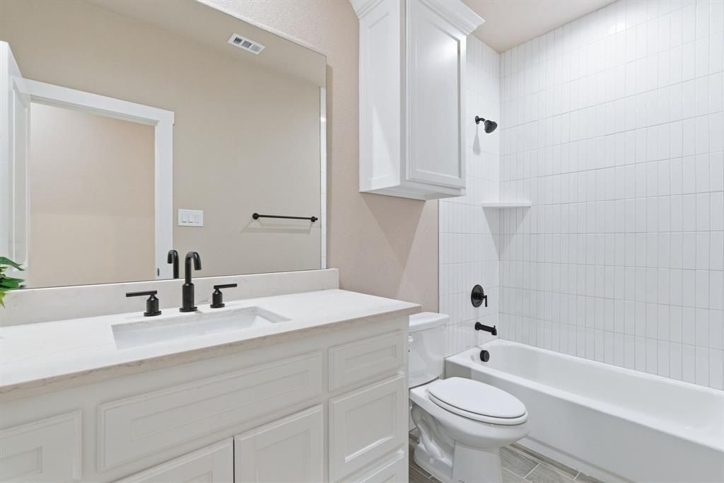 494 Cumberland Trail. Jacksboro, TX 76458