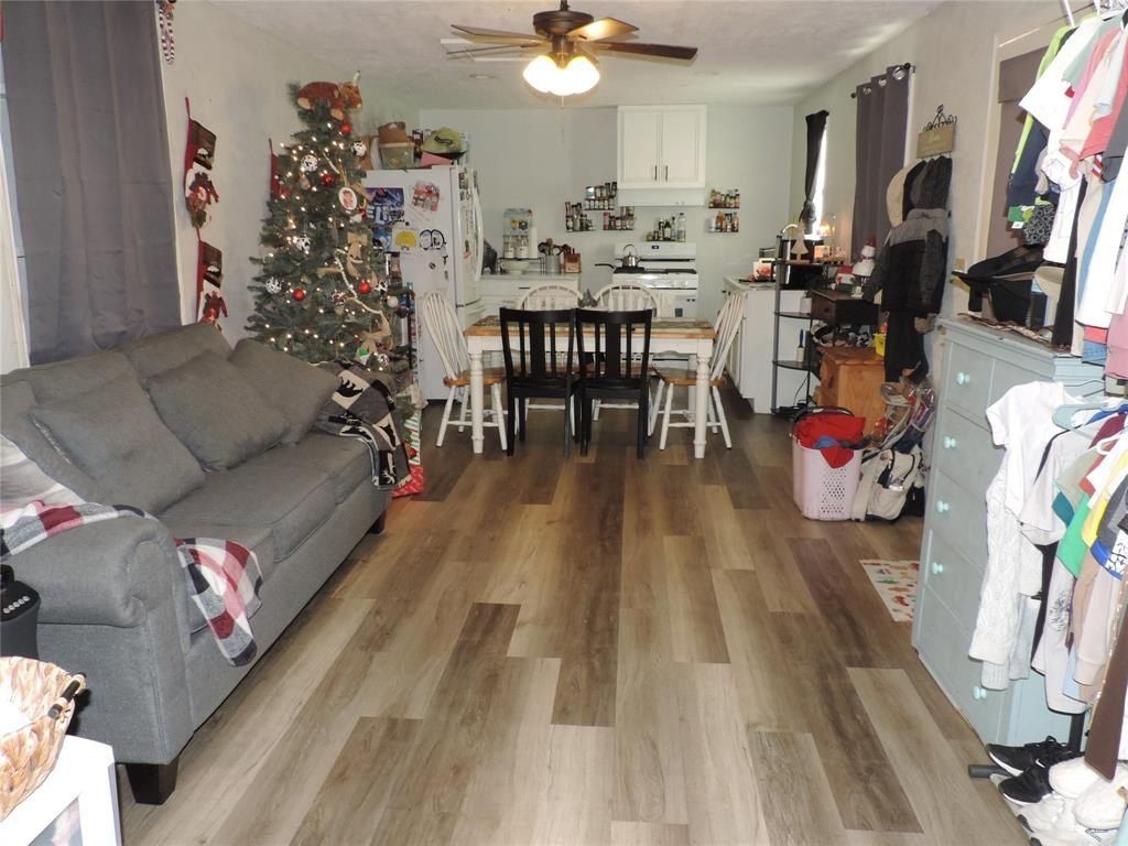 219 S Potter Street. Gorman, TX 76454