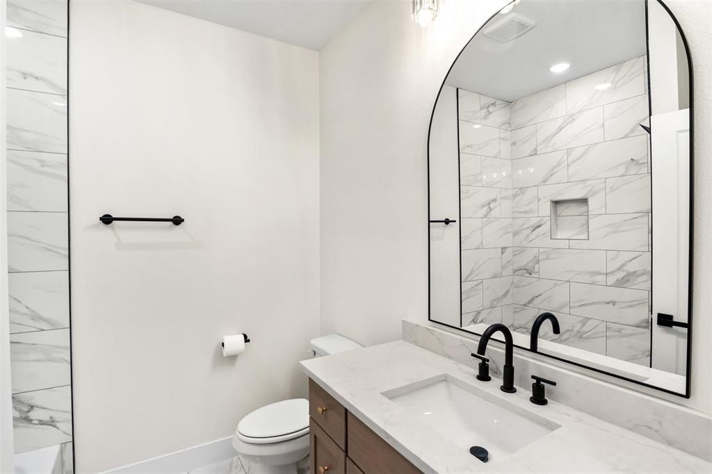 1804 Vincennes Street. Fort Worth, TX 76105