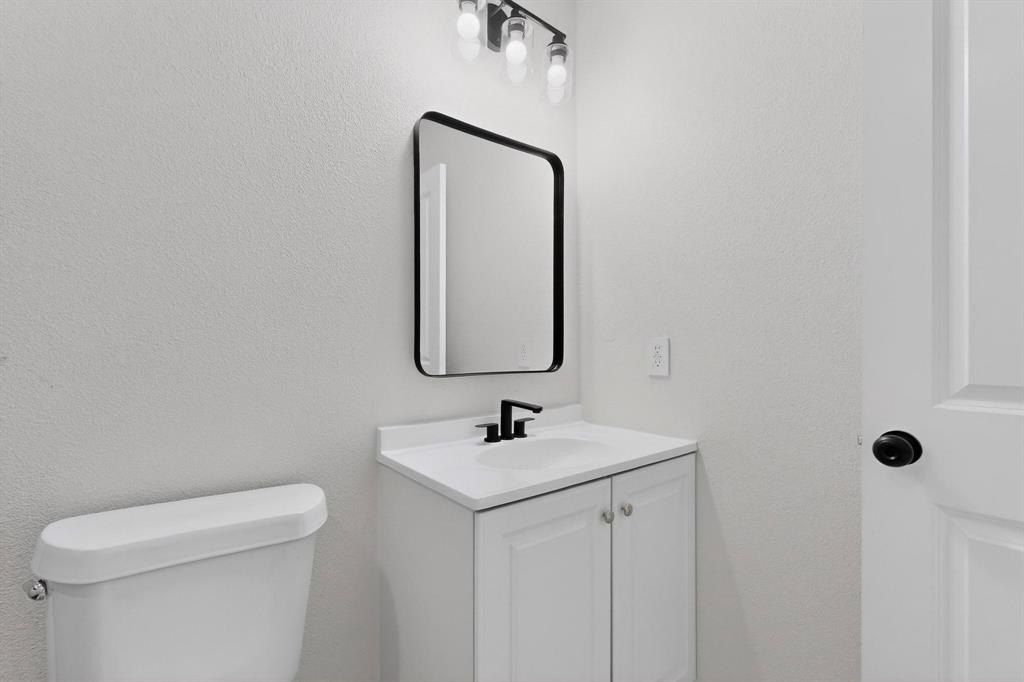 1541 Caldwell Street. Dallas, TX 75223