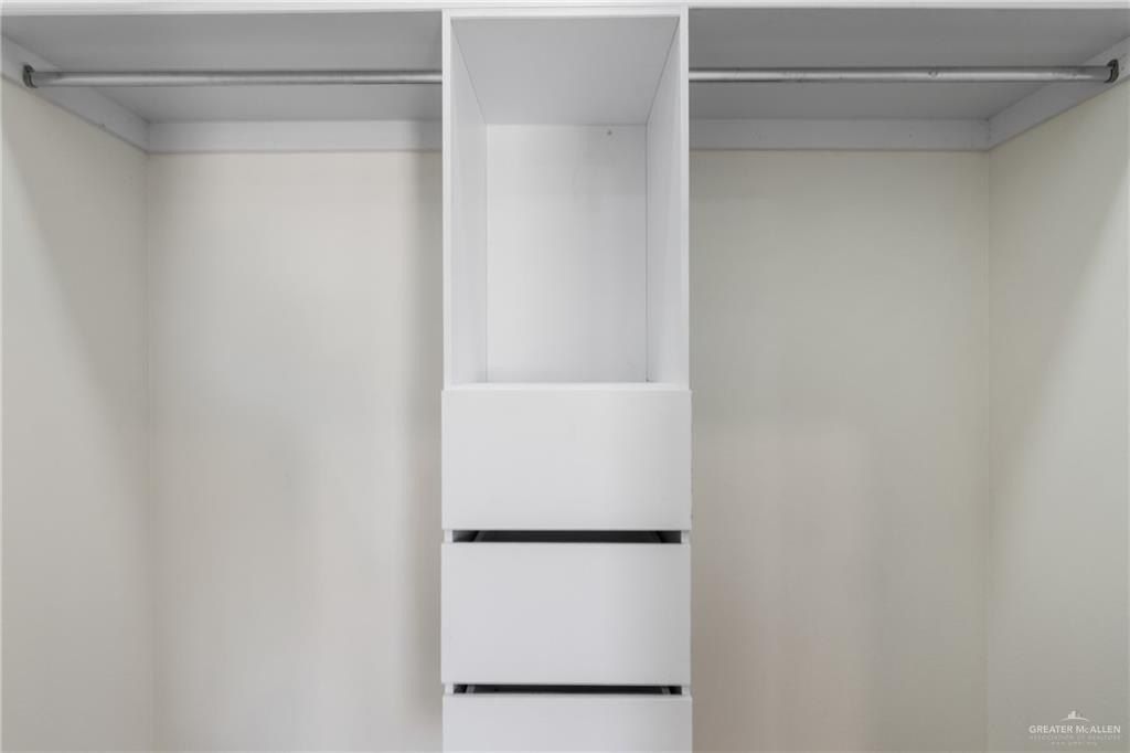 2900 Gabriel Street. Mission, TX 78574