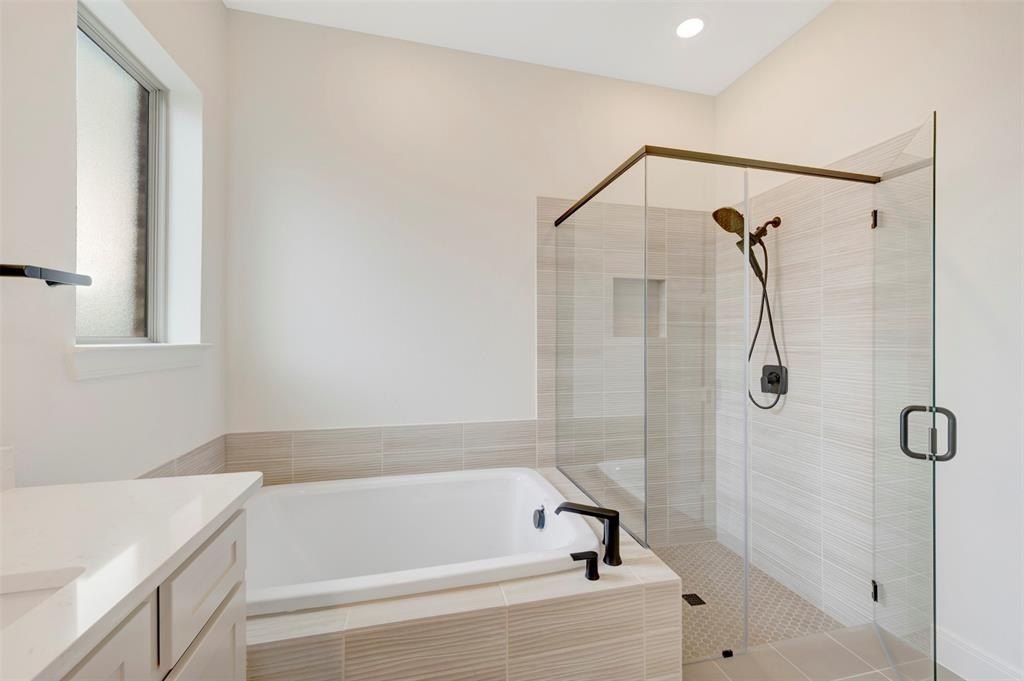 1832 Terraces Boulevard. Rockwall, TX 75087