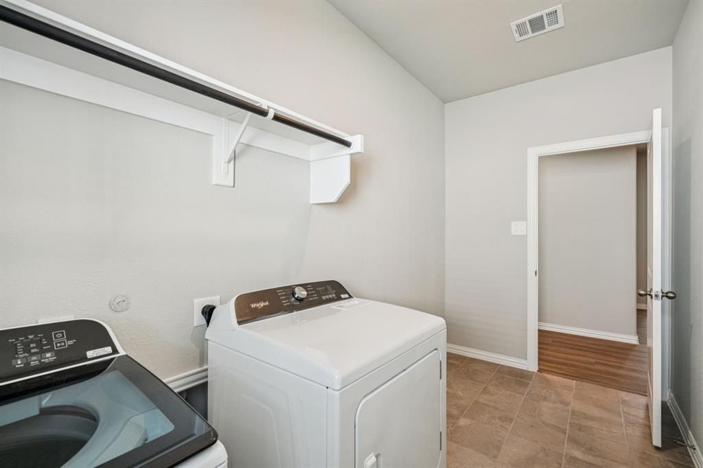 1369 Los Olmos Lane. Crandall, TX 75114