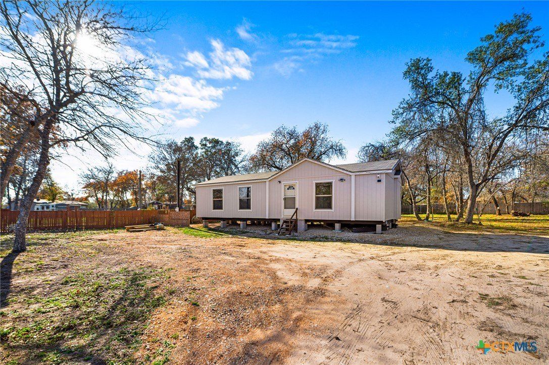 23307 Hickory Shadow. Elmendorf, TX 78112