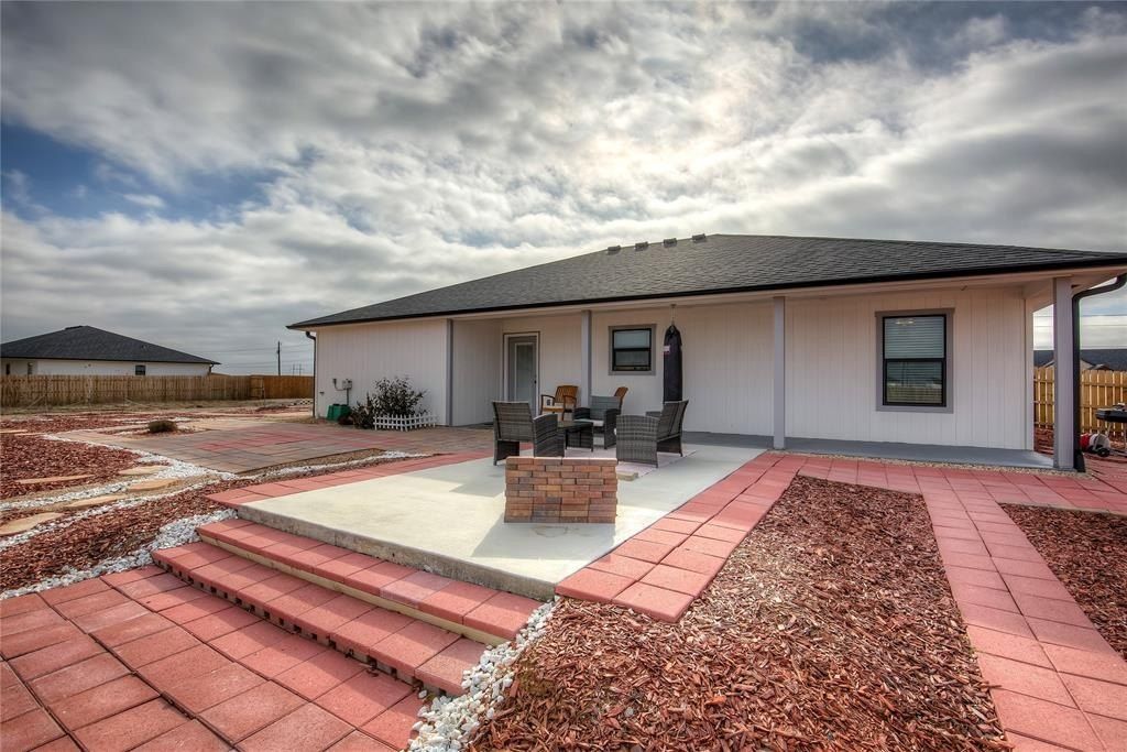 521 Private Road 24977. Brookston, TX 75421