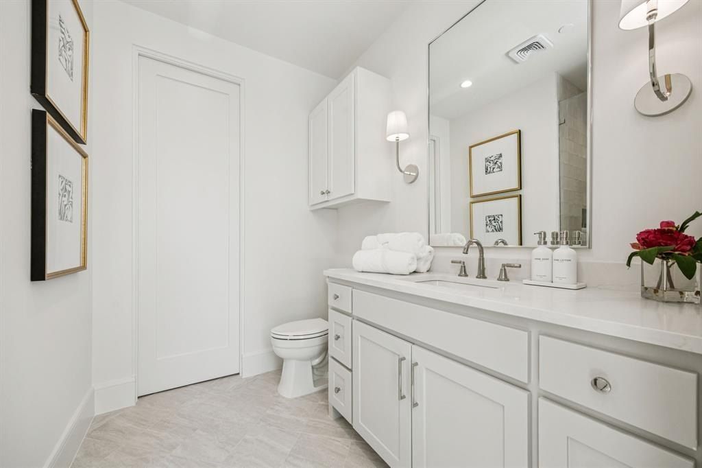 3744 Stanford Avenue. Dallas, TX 75225