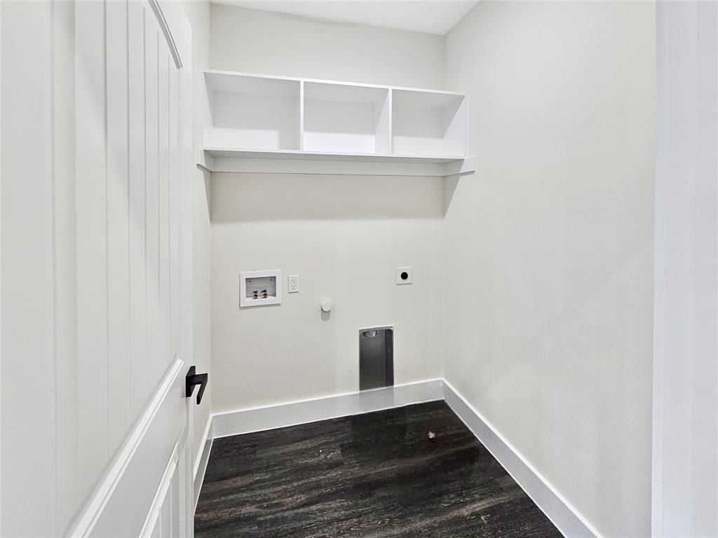 187 Harris Boulevard. Malakoff, TX 75148