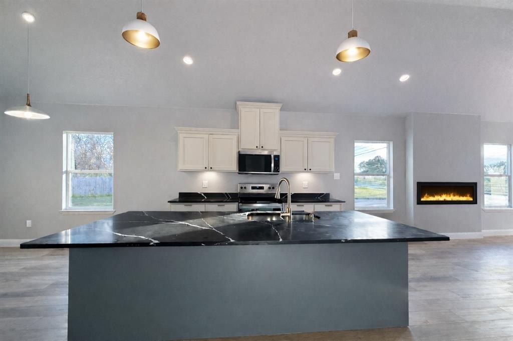 2225 College. Greenville, TX 75401