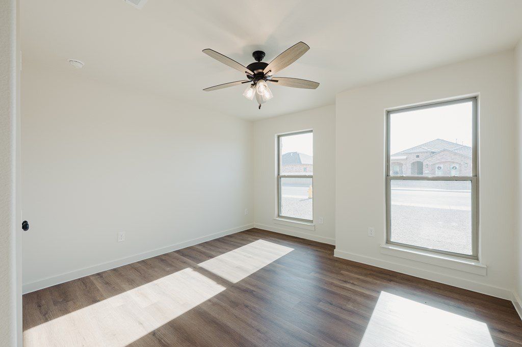 2433 Open Range Ln. Midland, TX 79705