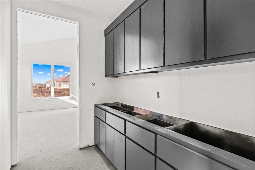 1494 Irigoyen Court. Corpus Christi, TX 78415