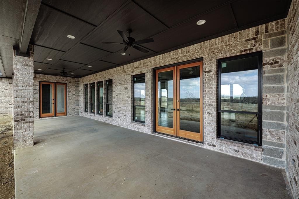 4112 County Road 1098. Celeste, TX 75423