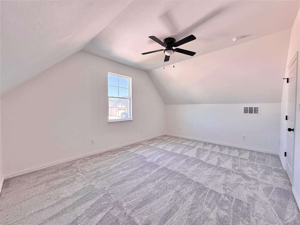 5610 San Jacinto Drive. Granbury, TX 76048