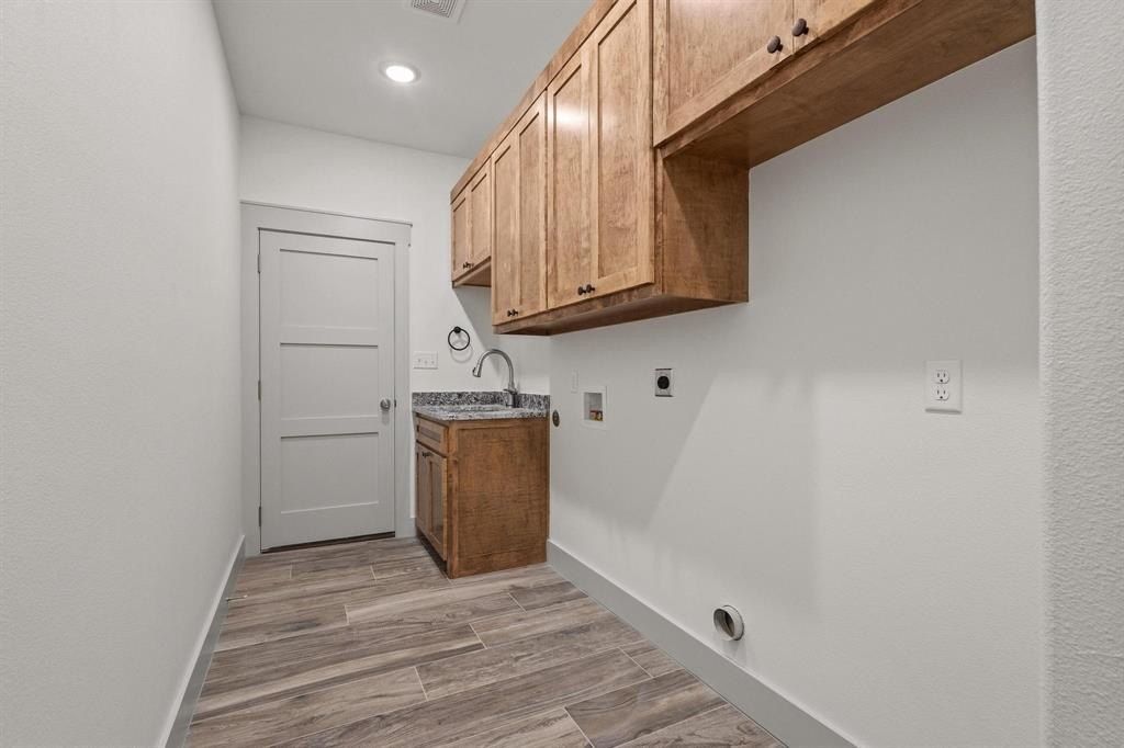 512 Bandera Drive. Howe, TX 75459