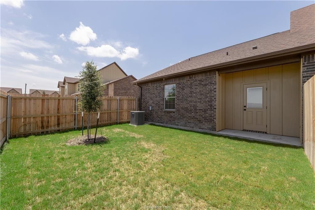 4071 Gunner Trail. College Station, TX 77845