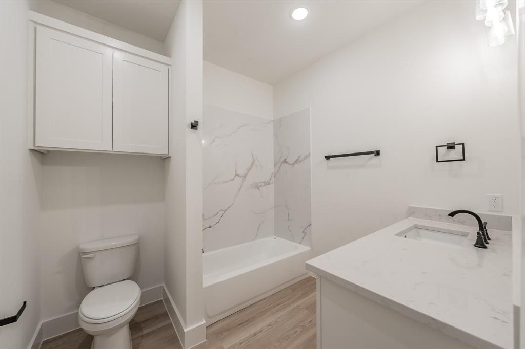 1402 Driess Street. Fort Worth, TX 76104