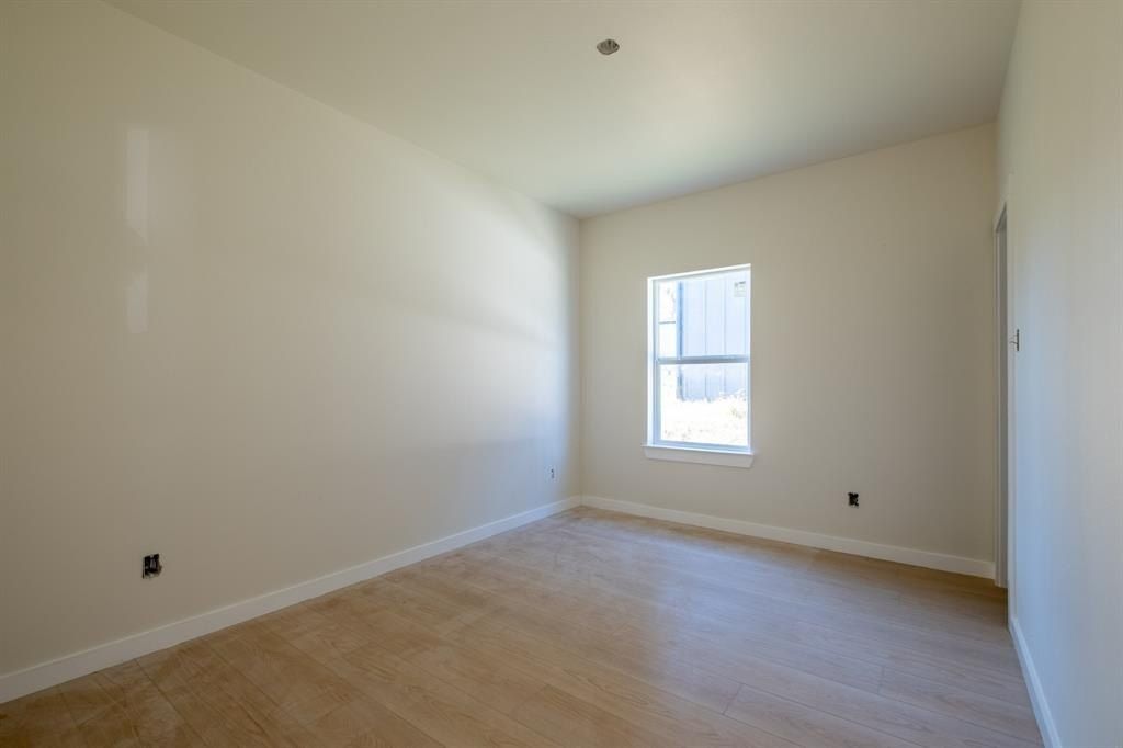 2512 Oxford Avenue. Fort Worth, TX 76106