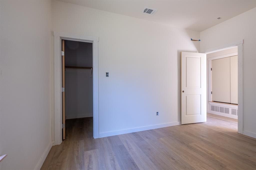 2510 Oxford Avenue. Fort Worth, TX 76106