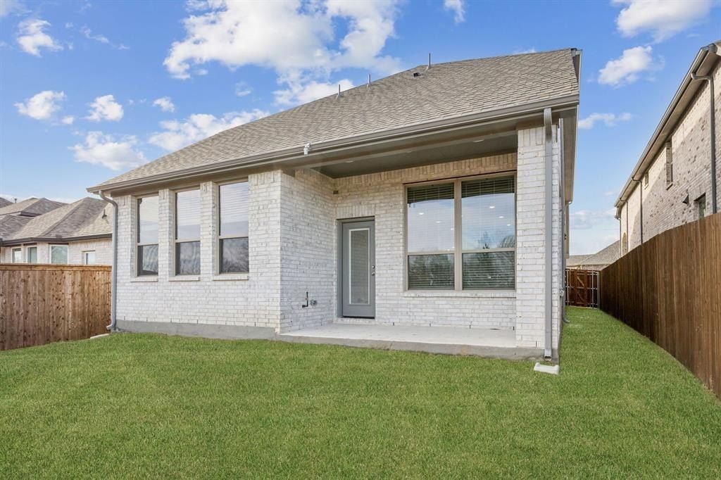 3909 Crystal Cove. Sherman, TX 75090