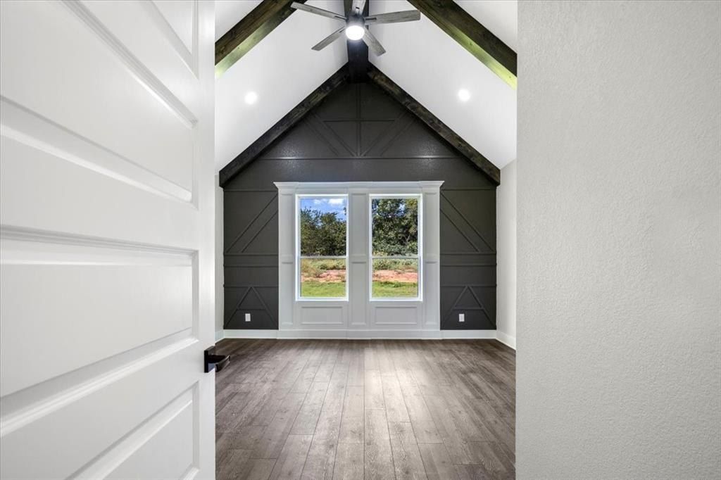 274 County Road 4119. Jacksonville, TX 75766