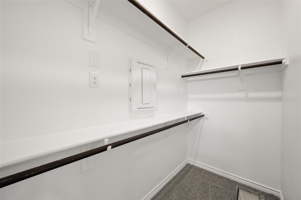 31213123 Long Rope Lane. Denton, TX 76205