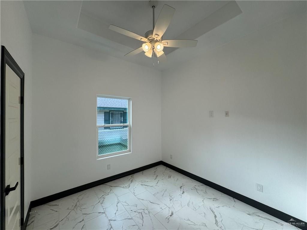 513 E Hawk Avenue. Pharr, TX 78577