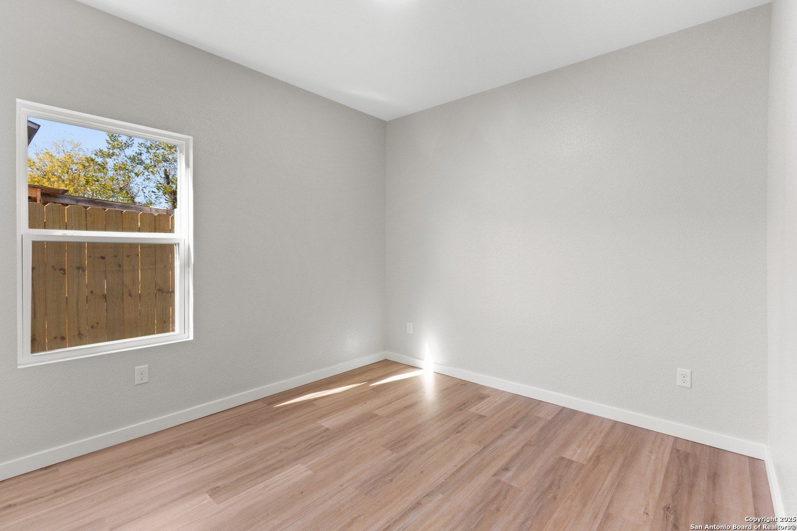 107 Calles St. San Antonio, TX 78207