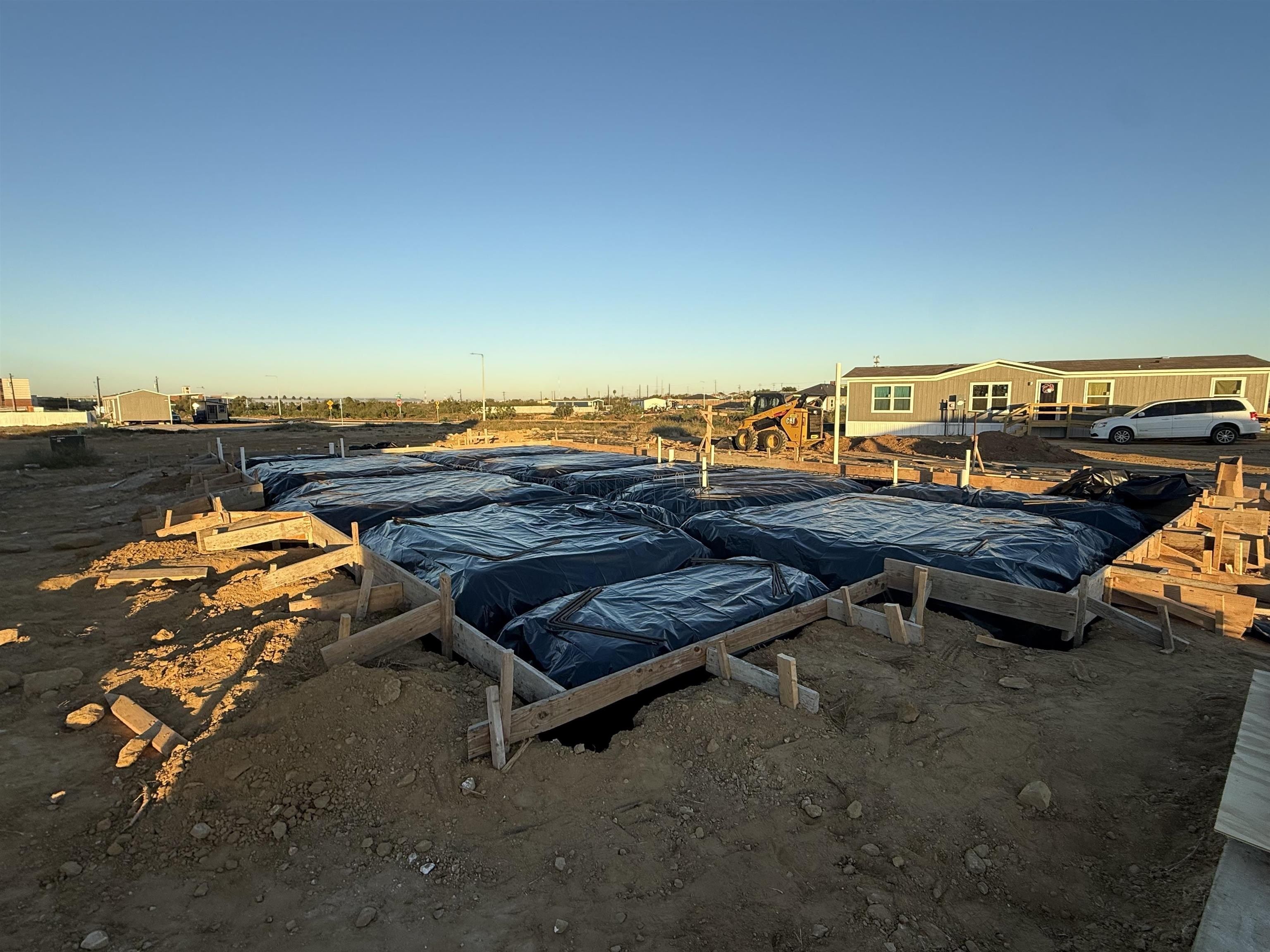 5066 Luna Grande Lp. Laredo, TX 78046