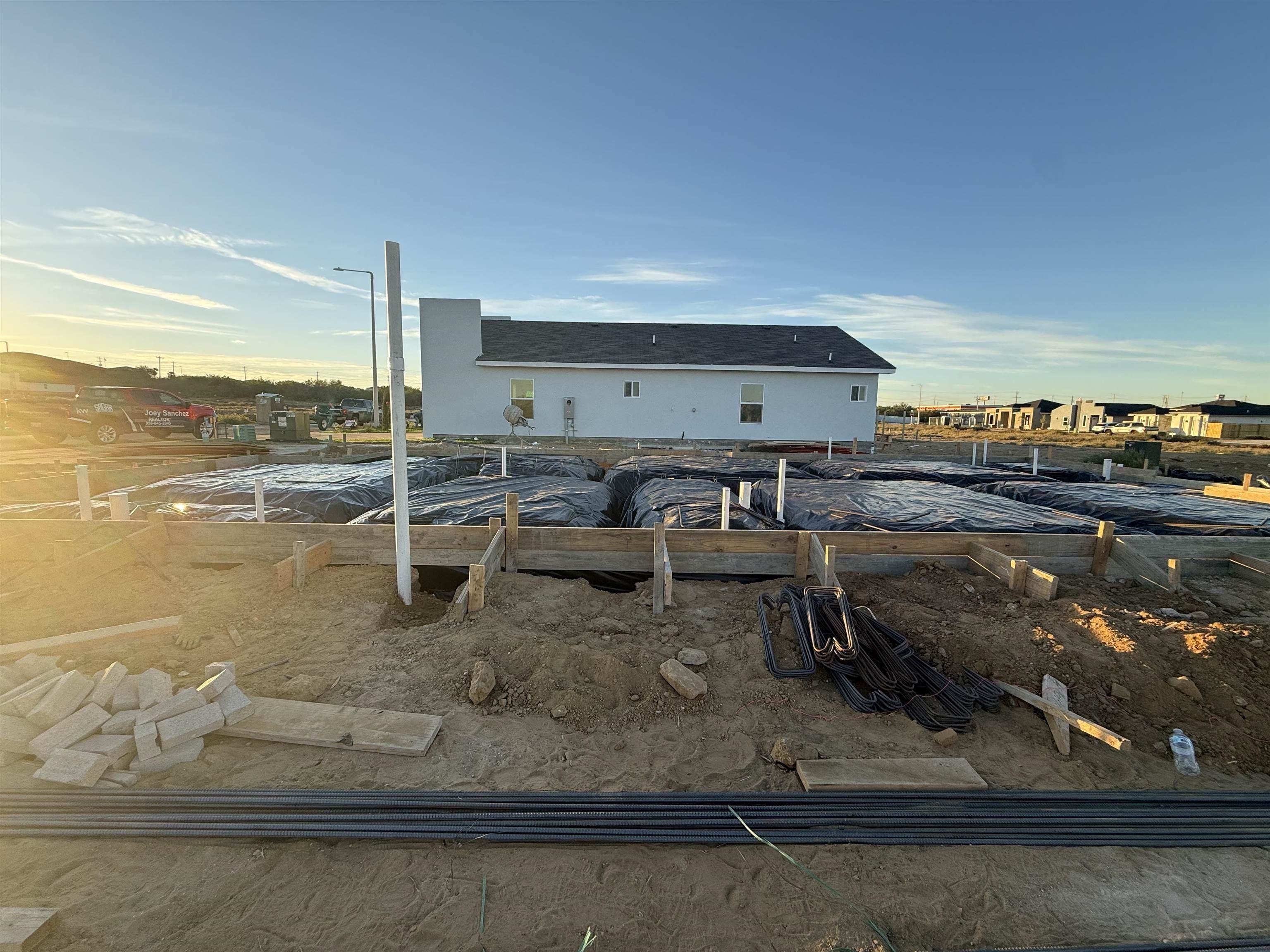 5066 Luna Grande Lp. Laredo, TX 78046