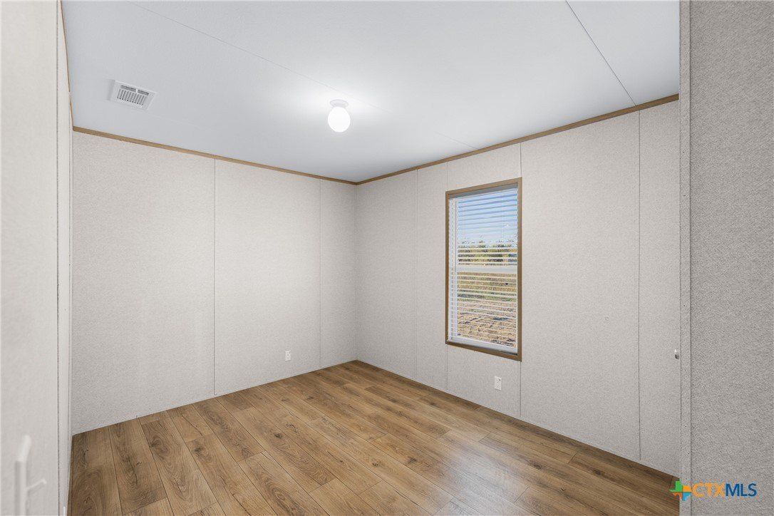 139 Azalea Court. Dale, TX 78616