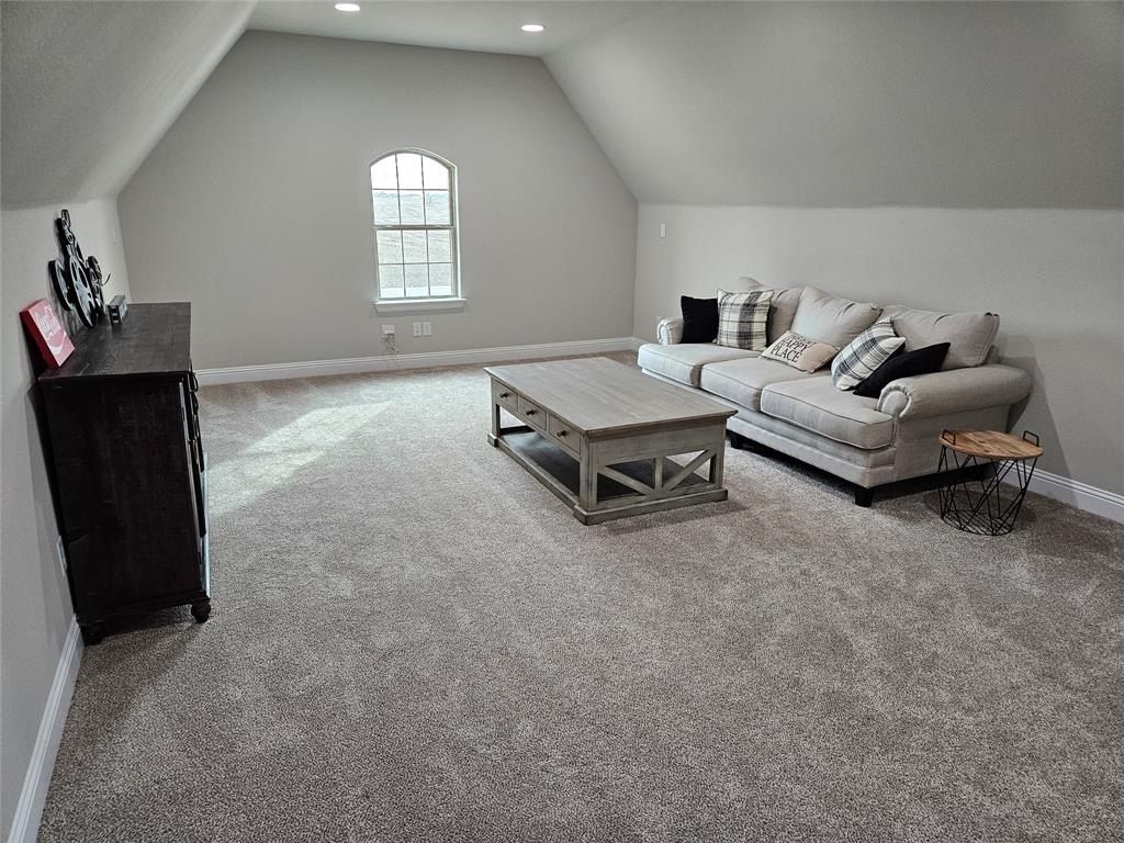 241 Blythe Road. Van Alstyne, TX 75495