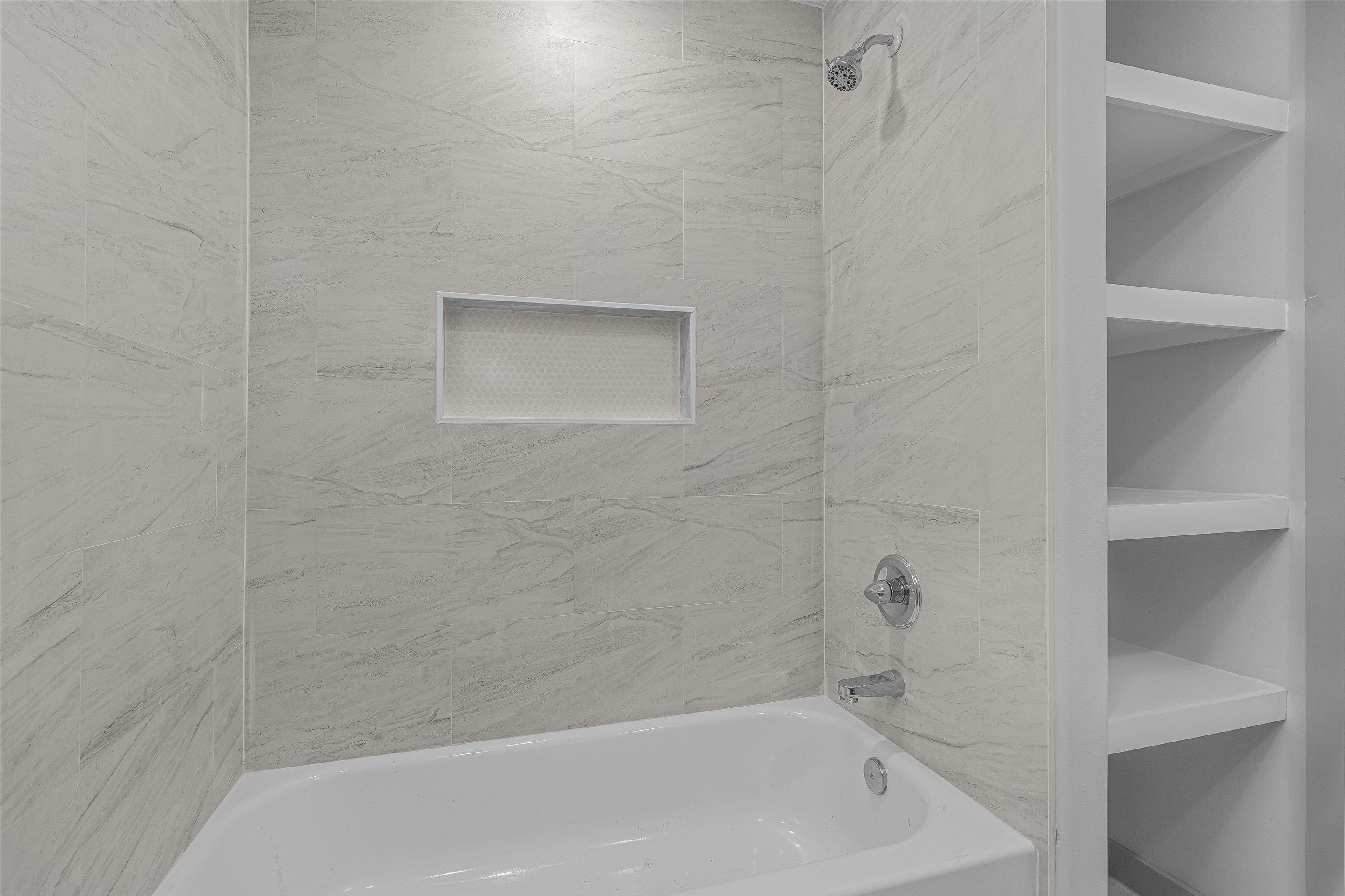 1432 El Caporal Dr. Laredo, TX 78046