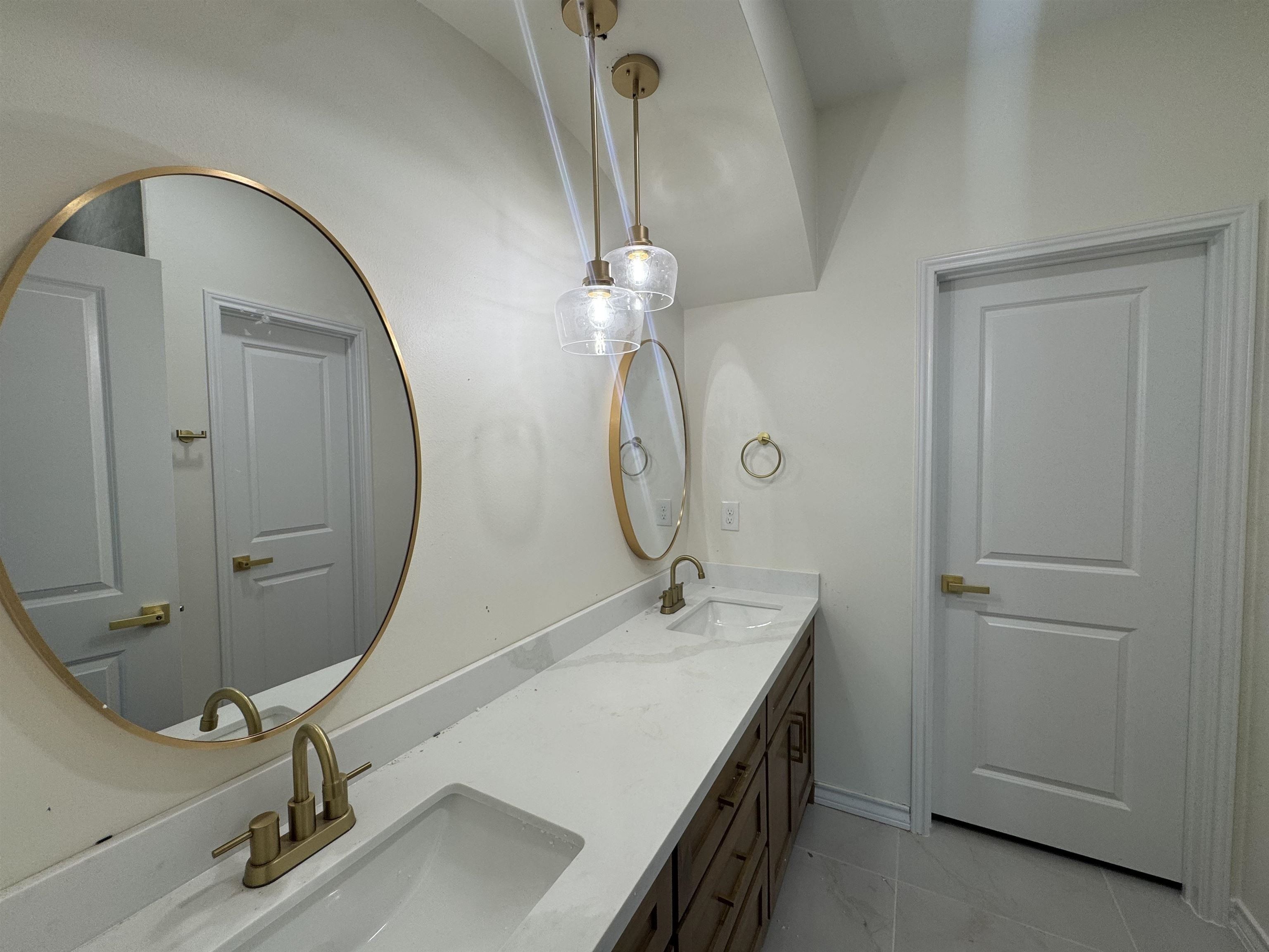 6003 Heather Loop. Laredo, TX 78043