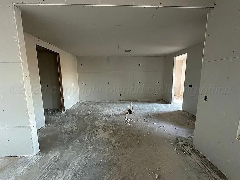 Chaumont Dr. Pampa, TX 79065