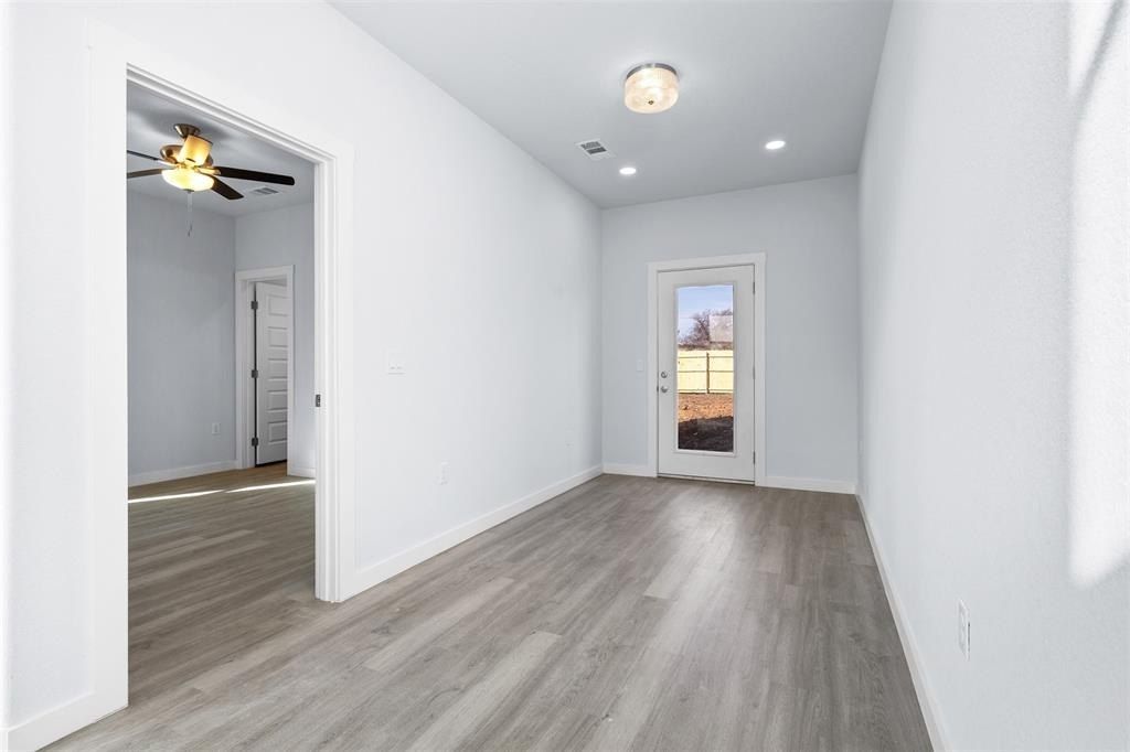 2204 Cedarwood Trail. Granbury, TX 76048