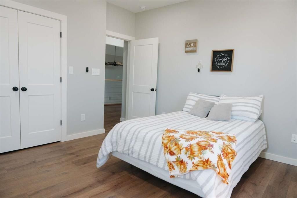 1097 Oak Knoll Lane. Elm Mott, TX 76640