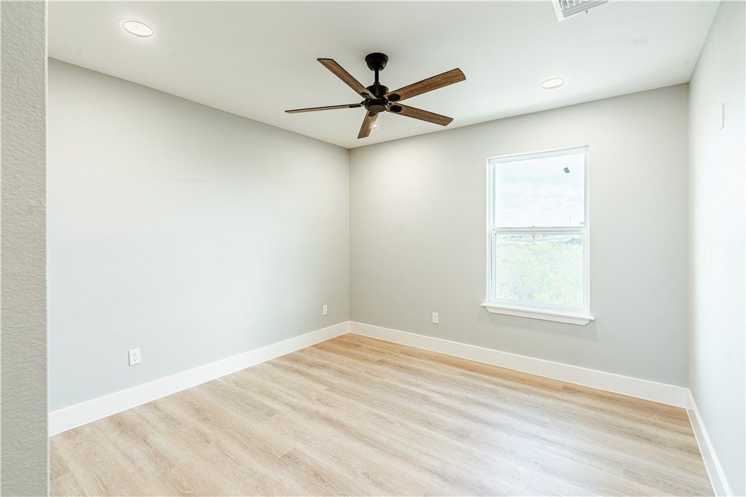 324 W Live Oak. Rockport, TX 78382