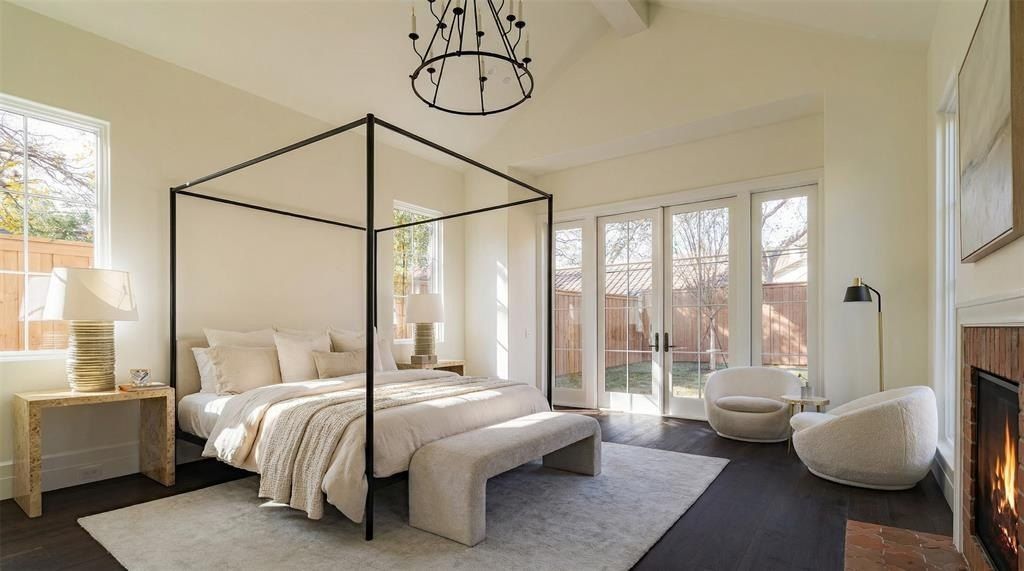 4509 Pomona. Dallas, TX 75209