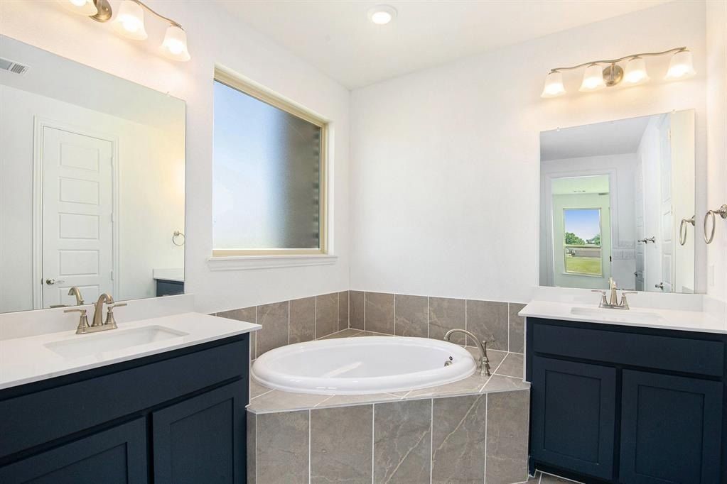 6033 Mango. Sanger, TX 76266