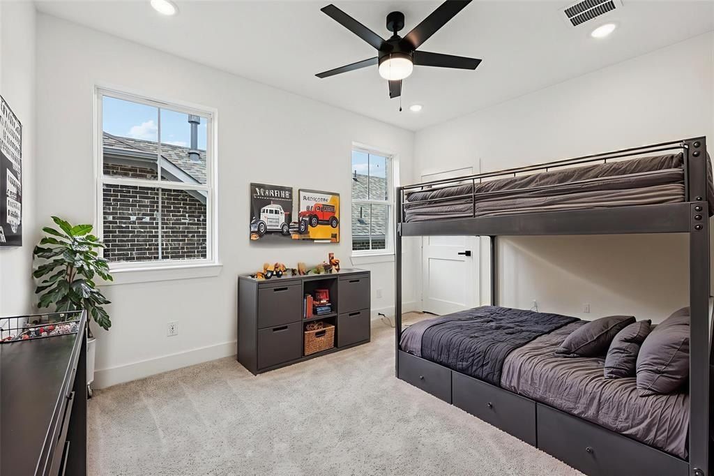 3707 Pilgrims Mews. Rowlett, TX 75088